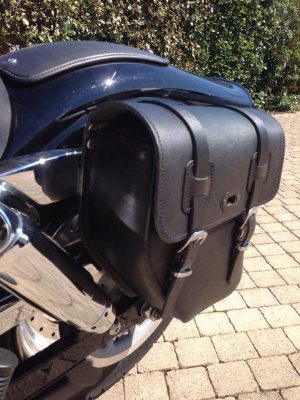 Sacoche Myleatherbikes Harley Dyna Fat bob_73